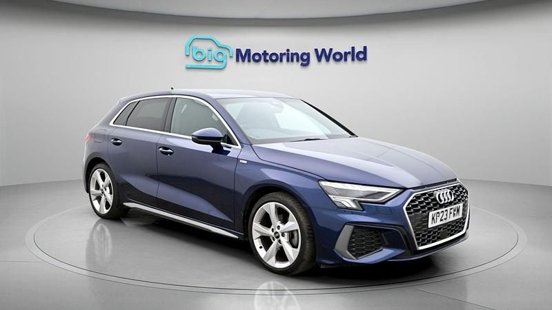 Begagnad Audi A3 S-Line 148 HK (108 kW) 2023 Sedan