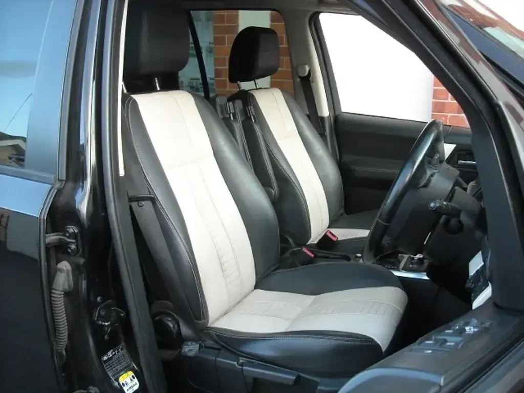 Used Land Rover Freelander 2 190 HP (139 kW) 2012 Black SUV