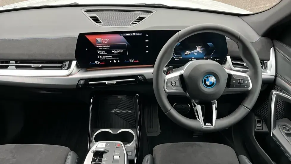 Used BMW iX2 M Sport 147 kW (201 HP) 2025 White SUV
