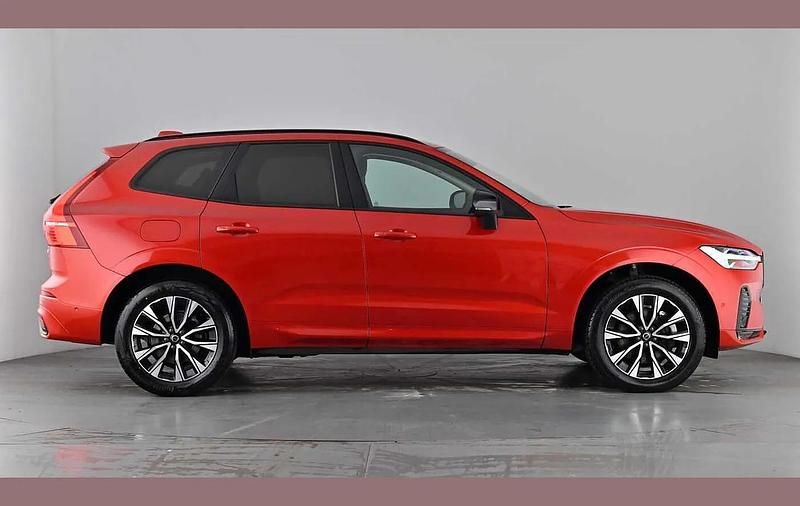Used Volvo XC60 Plus 197 HP (144 kW) 2023 Fusion red SUV