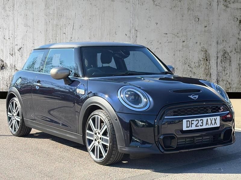 Used Mini Cooper S Exclusive 176 HP (129 kW) 2023 Black Hatchback