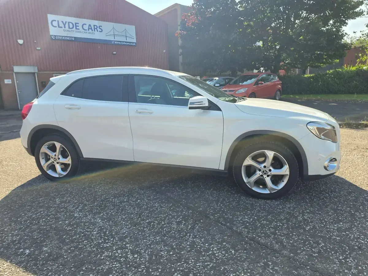 Used Mercedes GLA200 Executive 2017 White SUV
