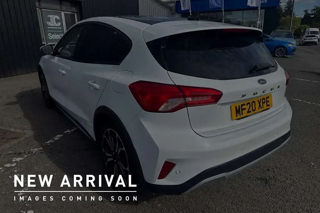 Begagnad Ford Focus Active X 123 HK (90 kW) 2020 Vit Halvkombi