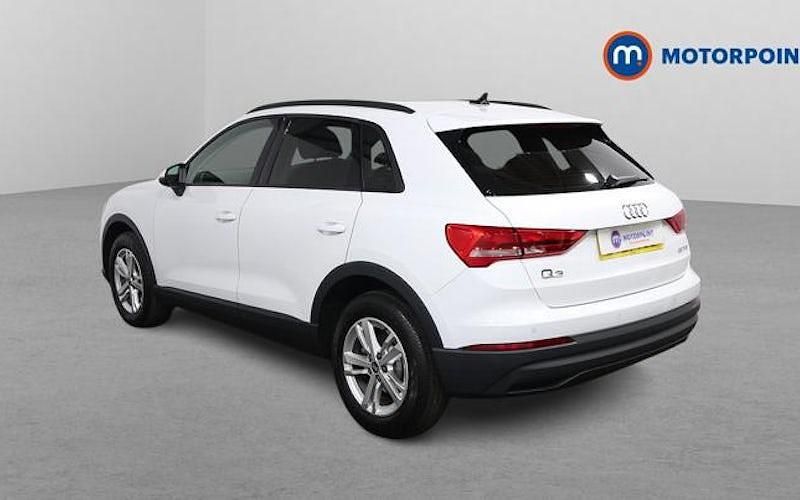 Begagnad Audi Q3 150 HK (110 kW) 2023 SUV