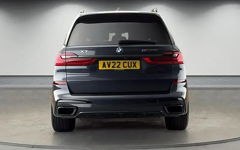Usado BMW X7 Comfort Edition 530 CV (389 kW) 2022 Gris SUV