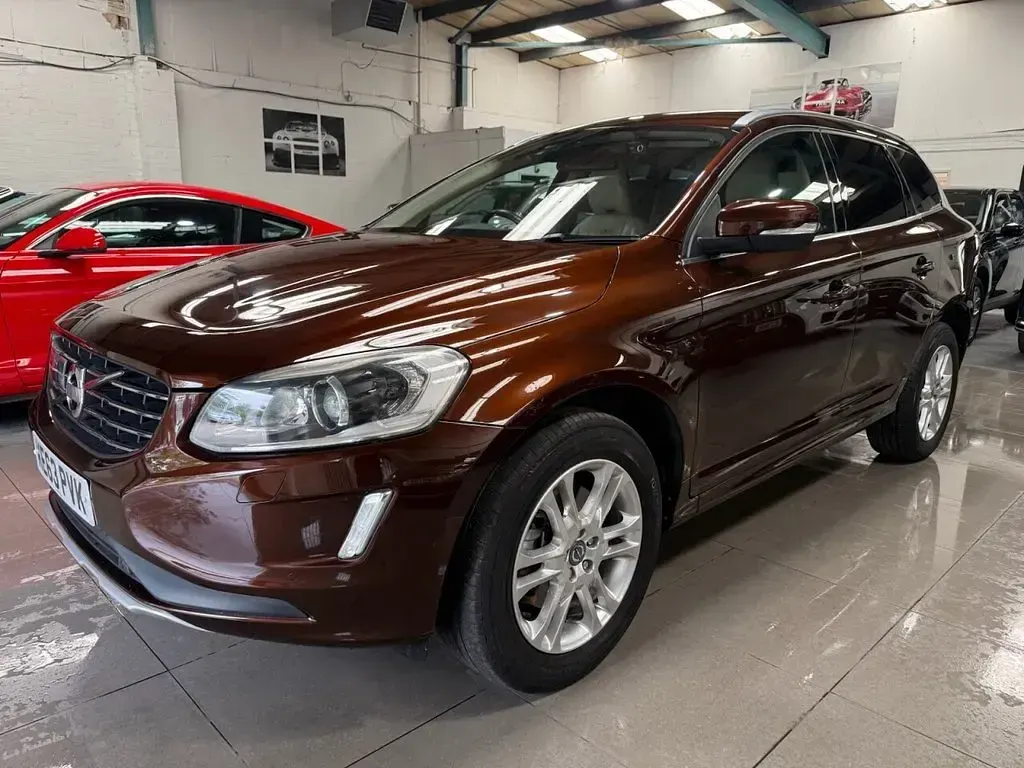 Used Volvo XC60 SE Lux 245 HP (180 kW) 2013 Black SUV