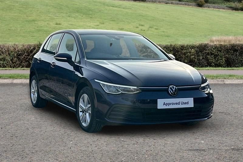 Used VW Golf VIII Life 115 HP (84 kW) 2022 Blue Hatchback