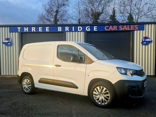 White Used 2019 Peugeot Partner Van | £9,900 (A bit pricey) - Image 1/1