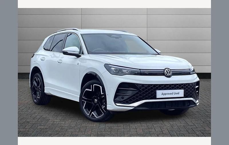 Used VW Tiguan R-line 150 HP (110 kW) 2025 White SUV