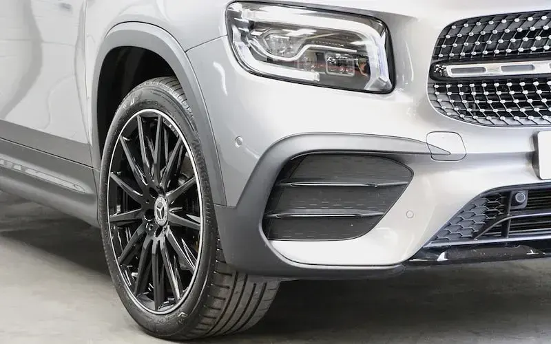 Used Mercedes GLB200 AMG line 163 HP (119 kW) 2022 Mountain grey SUV
