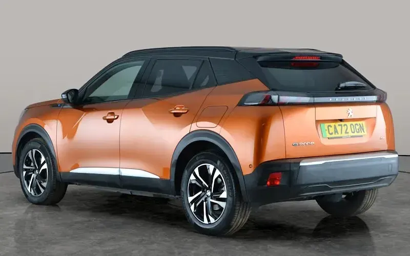 Used Peugeot e-2008 GT 100 kW (136 HP) 2022 Orange SUV