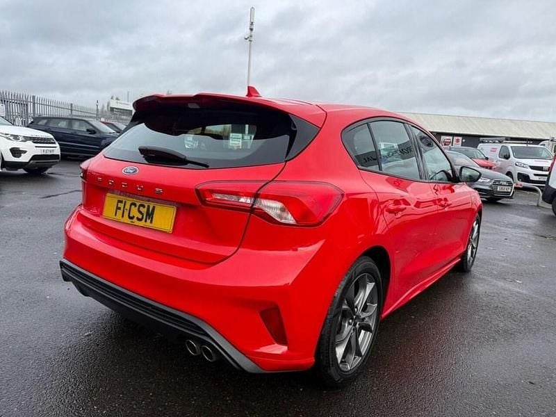 Used Ford Focus ST-Line 125 HP (91 kW) 2019 Red Hatchback