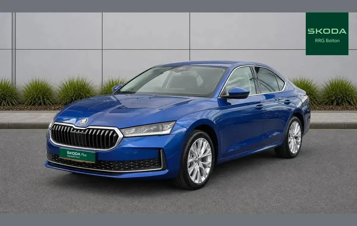 New Skoda Superb SE L 150 HP (110 kW) 2026 Blue Hatchback