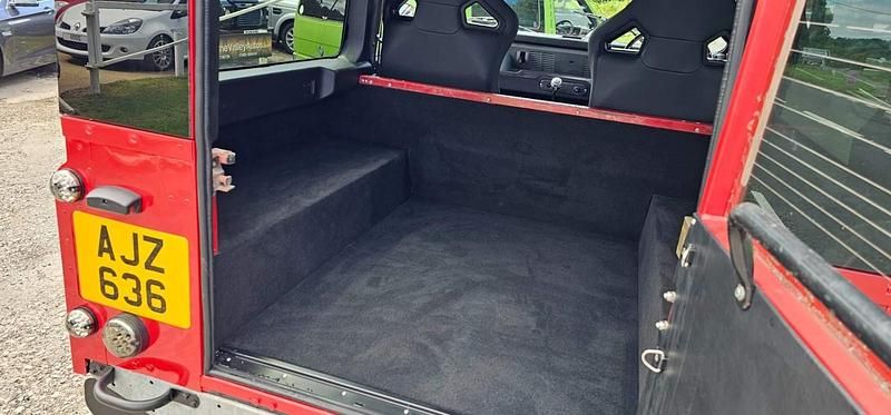 Used Land Rover Defender 2000 Red SUV