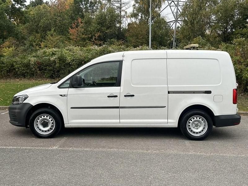Used VW Caddy Maxi Startline 102 HP (75 kW) 2019 White MPV