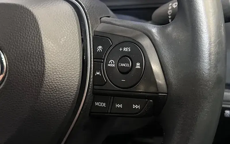 Used Toyota Corolla 140 HP (102 kW) 2023 Blue Estate