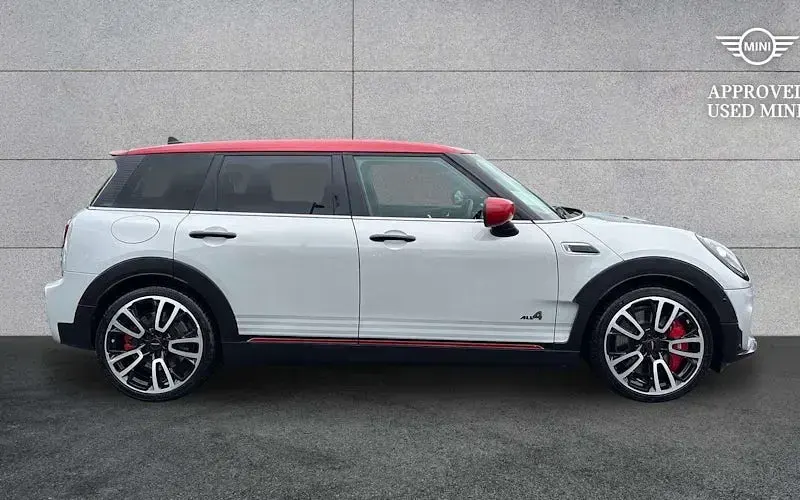 Used Mini John Cooper Works Clubman 306 HP (225 kW) 2022 Estate