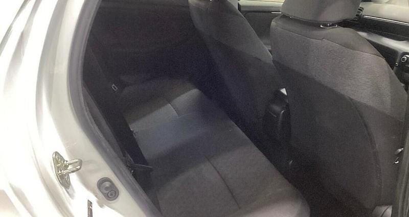 Used Toyota Yaris Hybrid 2022 White Hatchback