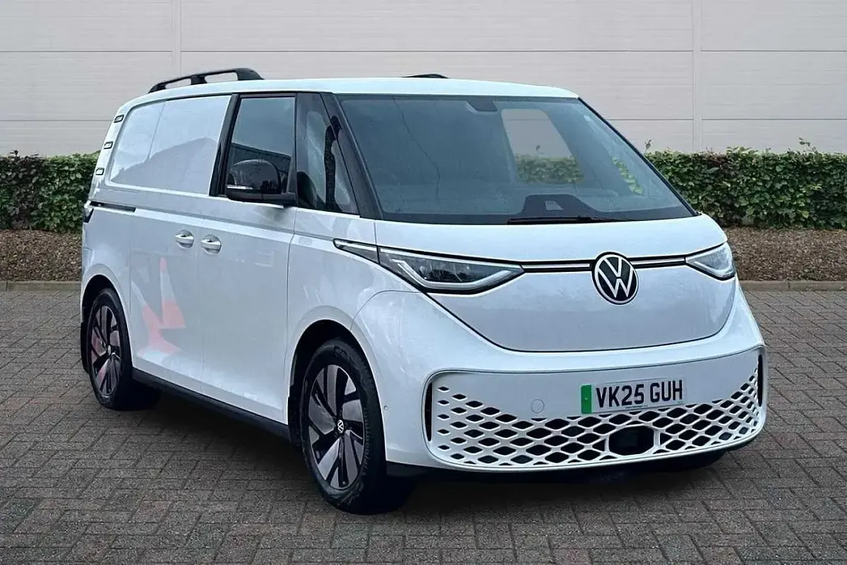 Usado VW ID. Buzz 210 kW (286 HP) 2025 Branco Monovolume