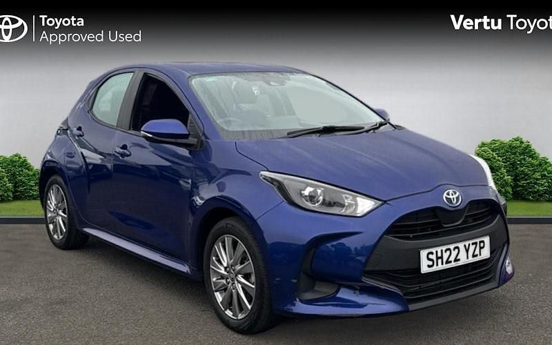 Used 2025 Toyota Yaris Hybrid Hatchback | £16,550 (Super price) - Image 1/4