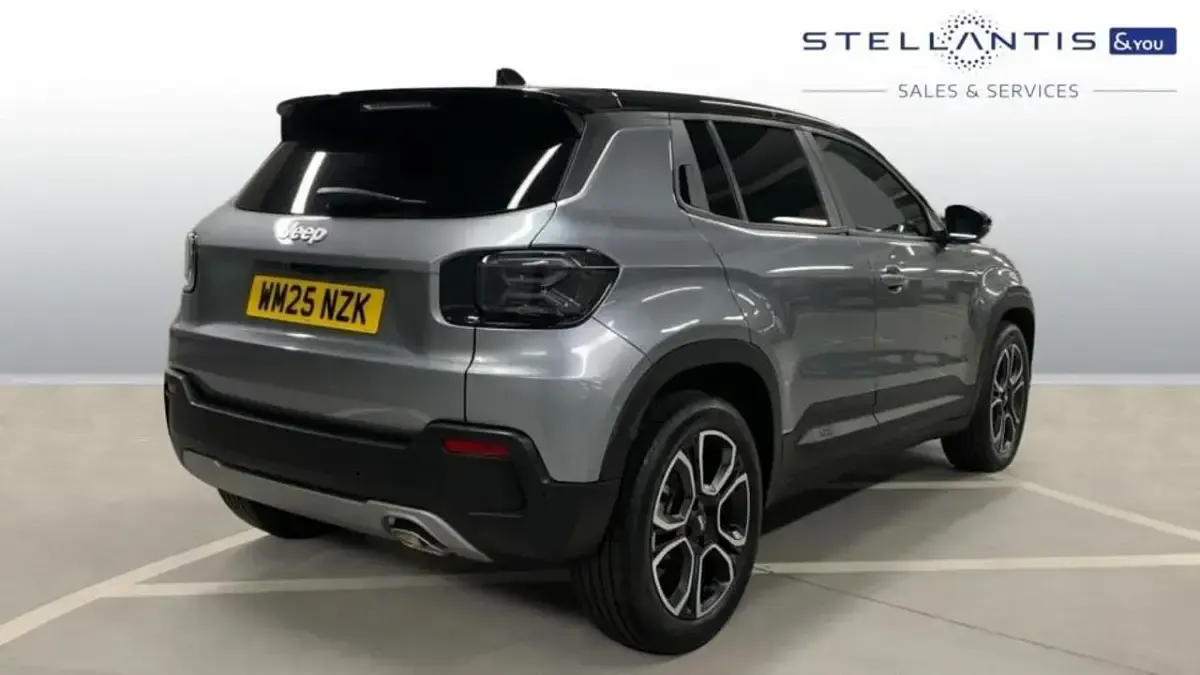 Used Jeep Avenger Summit 100 HP (73 kW) 2025 SUV