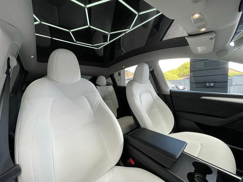 Used Tesla Model Y RWD 254 kW (346 HP) 2024 Blue SUV