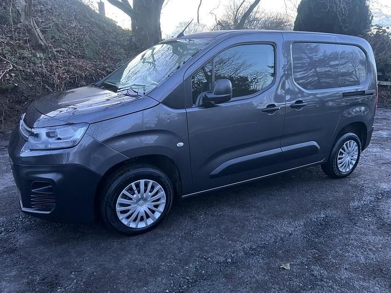 Grey Used 2021 Citroën Berlingo MPV | £7,450 (Good price) - Image 1/4