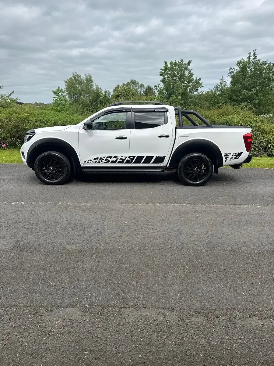 Usado Nissan Navara Tekna 190 CV (139 kW) 2017 Blanco Pickup/Camioneta