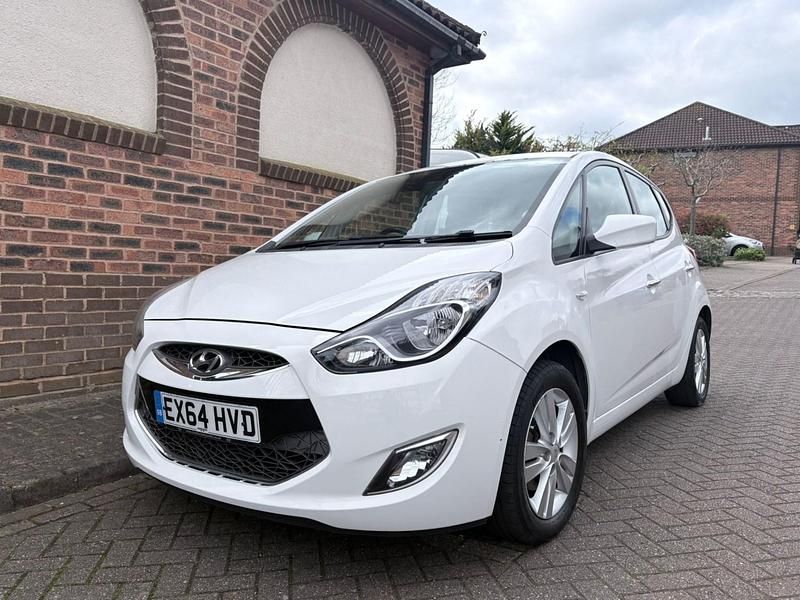 Used Hyundai ix20 Active 125 HP (91 kW) 2014 White Hatchback