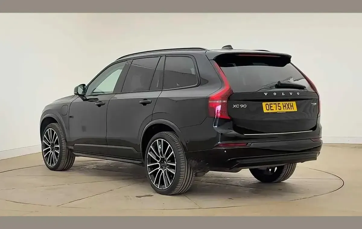 Used Volvo XC90 Ultra 455 HP (334 kW) 2025 Black SUV
