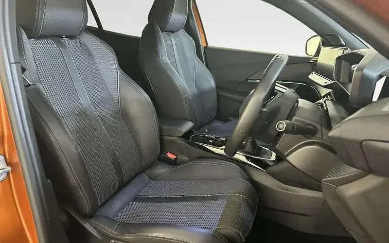 Used Peugeot 2008 GTi 131 HP (96 kW) 2022 Orange SUV