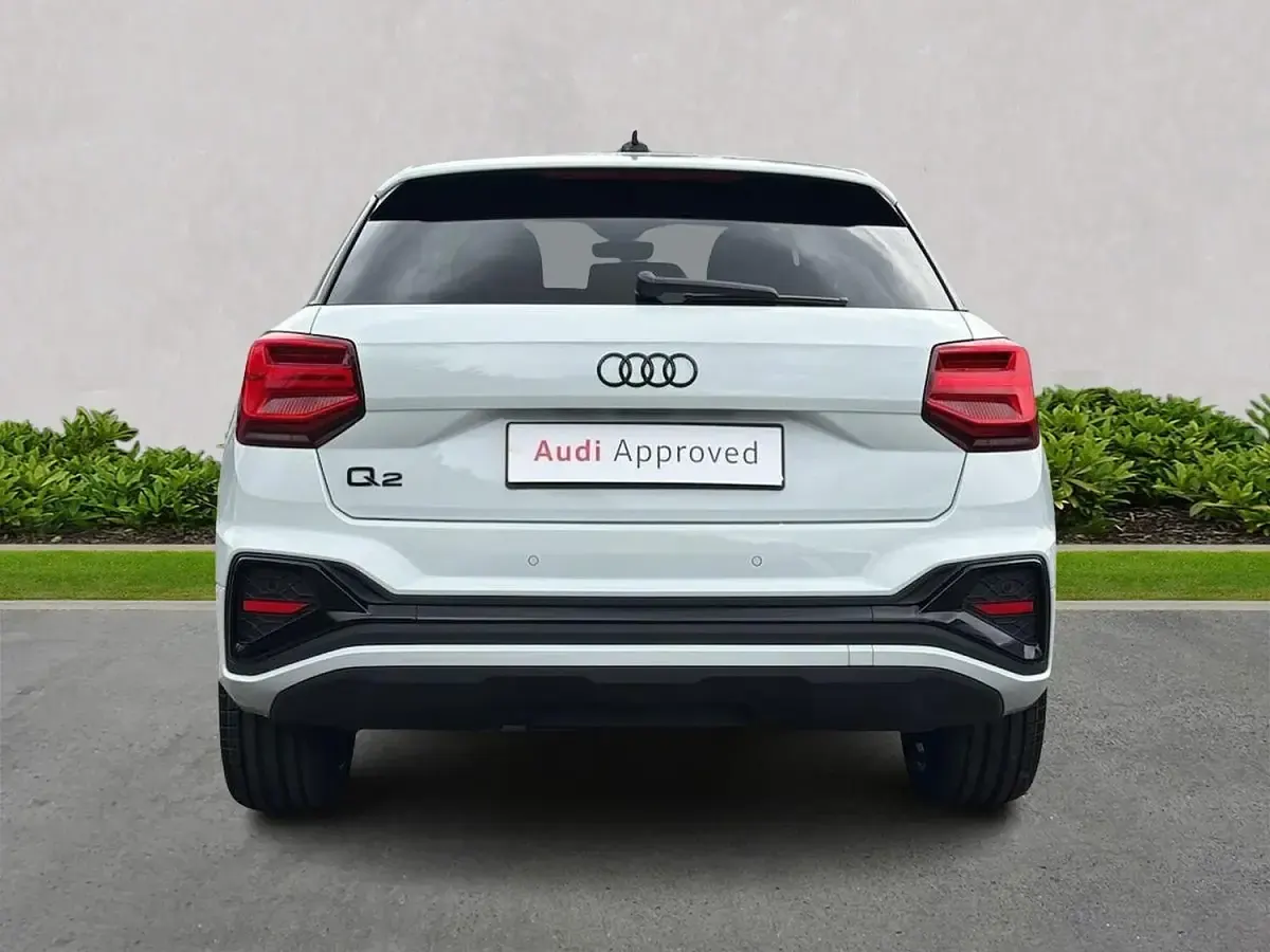 Used Audi Q2 Black Edition 190 HP (139 kW) 2026 White SUV
