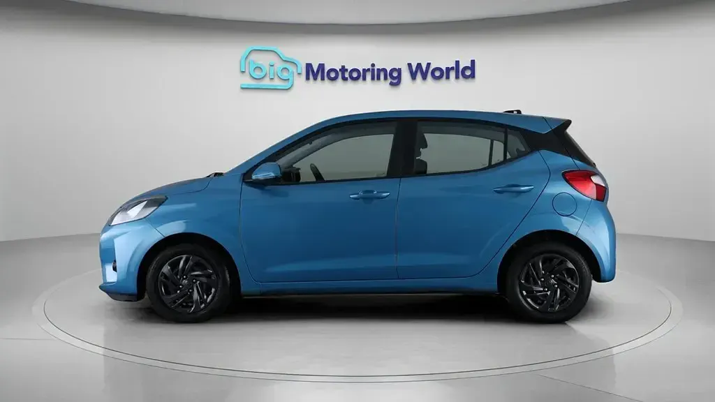 Gebraucht Hyundai i10 SE 67 PS (49 kW) 2023 Blau Kleinwagen