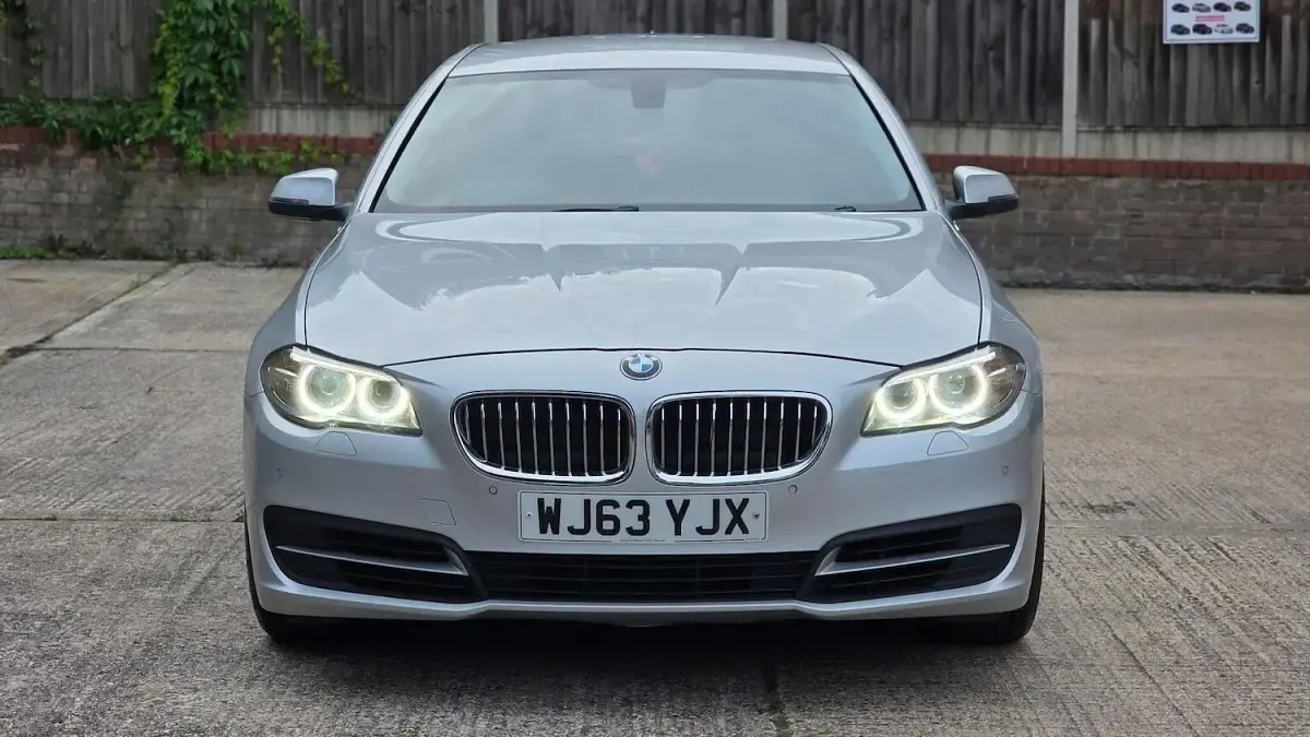 Used BMW 520 Executive 190 HP (139 kW) 2013 Silver Sedan