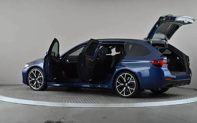 Used BMW 520 M Sport 184 HP (135 kW) 2022 Blue Sedan