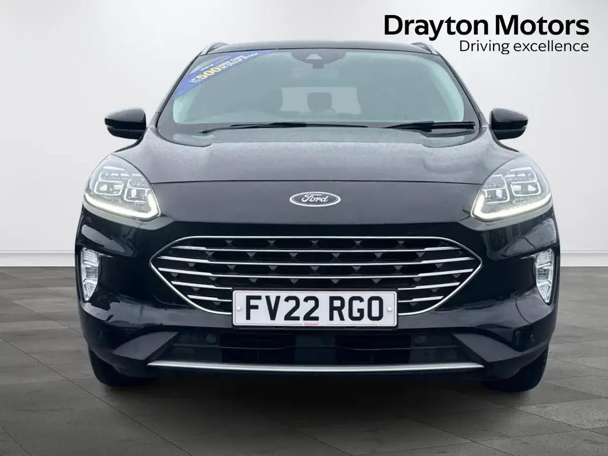 Used Ford Kuga Titanium 190 HP (139 kW) 2022 Black SUV