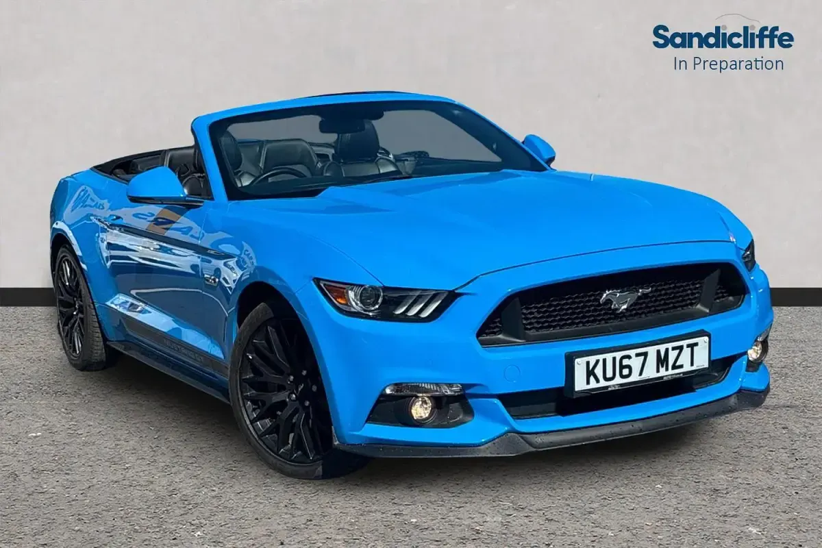 Begagnad Ford Mustang GT Convertible 450 HK (330 kW) 2017 Cab