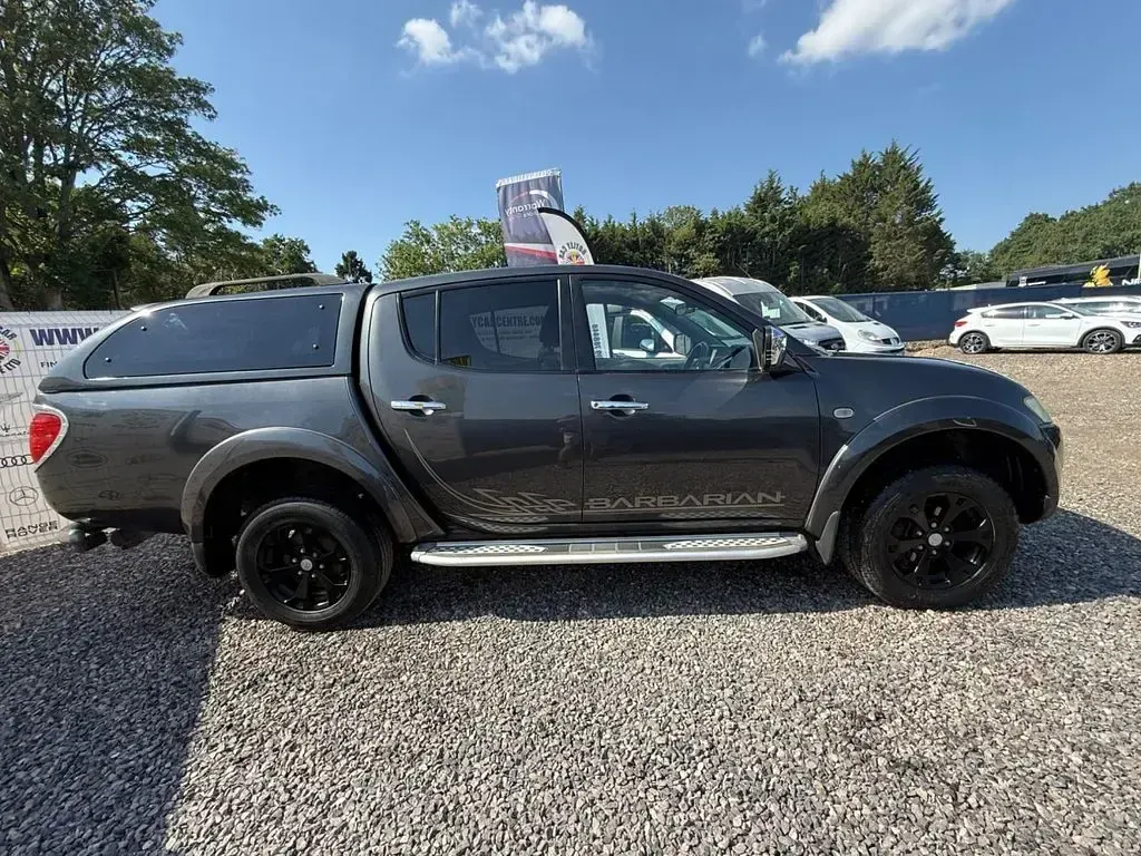 Used Mitsubishi L200 176 HP (129 kW) 2013 Grey Pickup