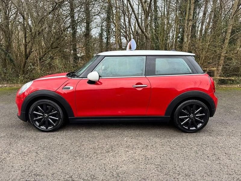 Usado Mini Cooper Hatch 136 HP (100 kW) 2014 Vermelho Citadino
