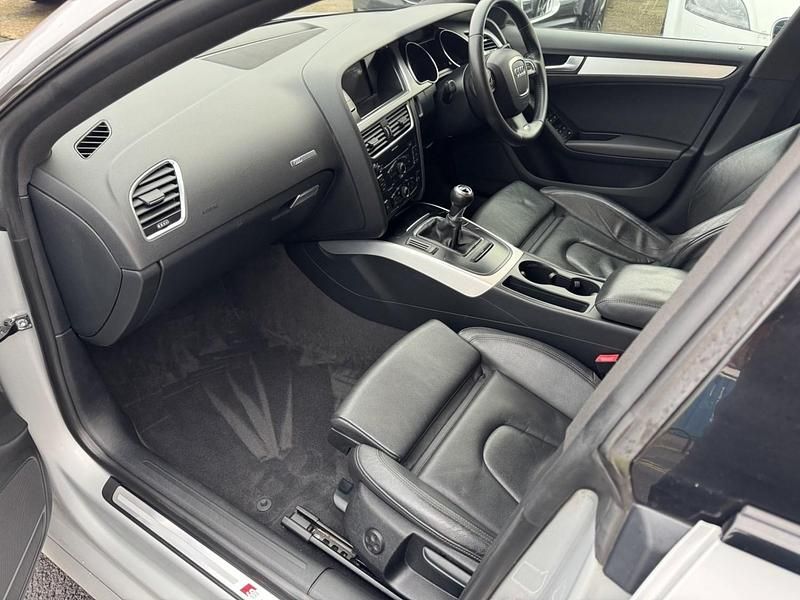 Used Audi A5 S-Line 170 HP (125 kW) 2011 Silver Hatchback
