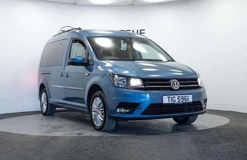 Blue Used 2018 VW Caddy Maxi MPV | £8,995 (Good price) - Image 1/4