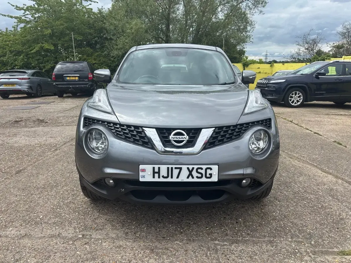 Used Nissan Juke Tekna 115 HP (84 kW) 2017 Grey SUV