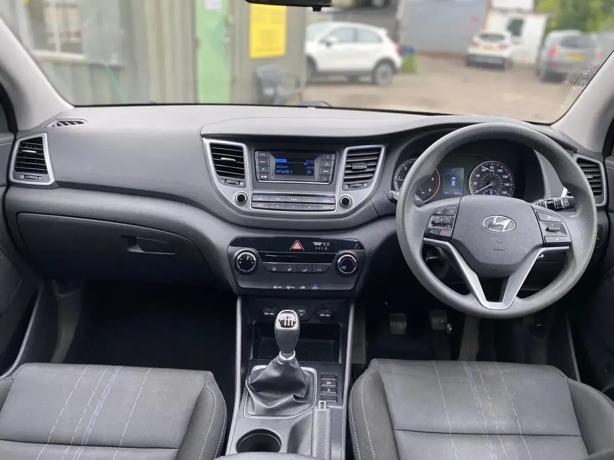 Used Hyundai Tucson 116 HP (85 kW) 2017 Beige SUV