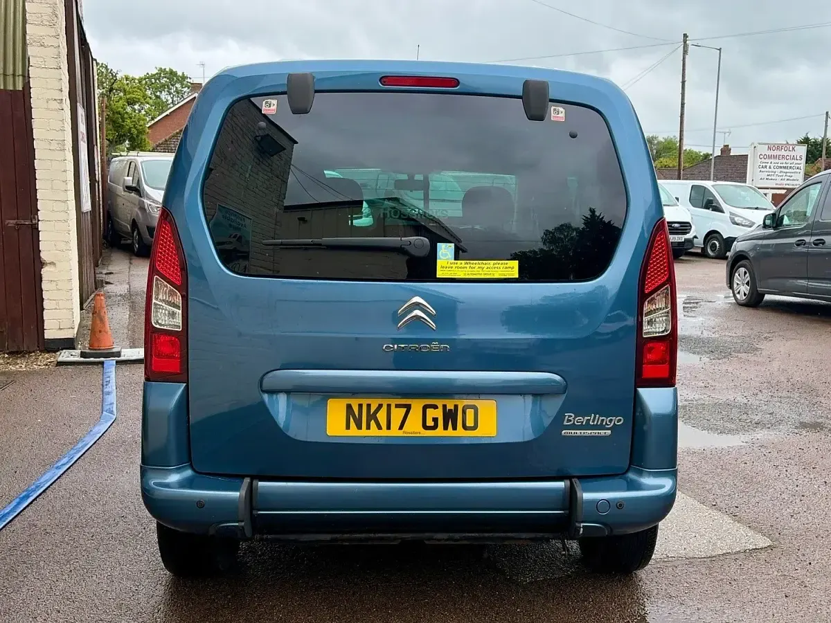 Used Citroën e-Berlingo Feel 100 HP (73 kW) 2017 Blue MPV