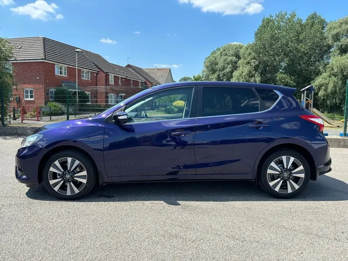 Used Nissan Pulsar Tekna 115 HP (84 kW) 2016 Blue Hatchback