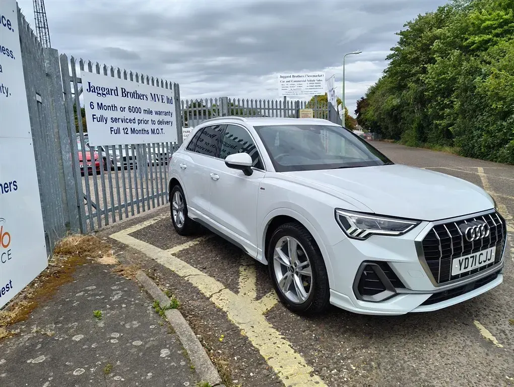 Used Audi Q3 S-Line 150 HP (110 kW) 2021 White SUV