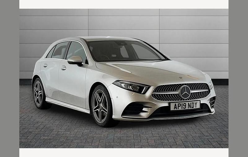 Used Mercedes A180 Executive 116 HP (85 kW) 2019 Silver Hatchback