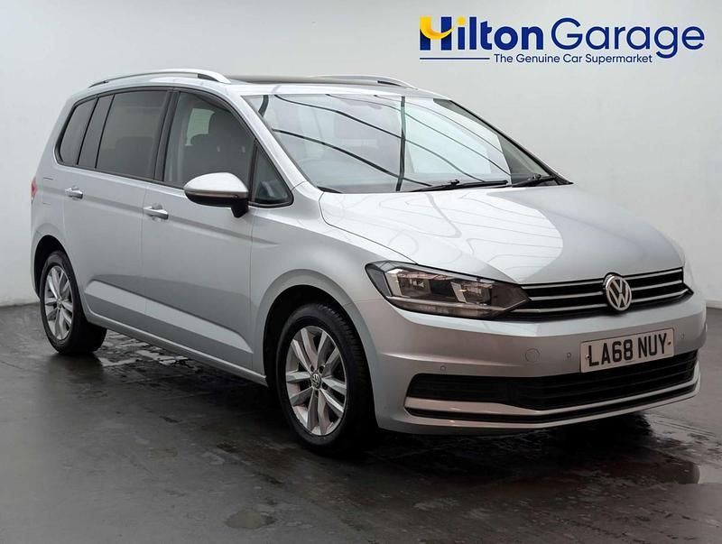 Used VW Touran Family 115 HP (84 kW) 2019 Silver MPV