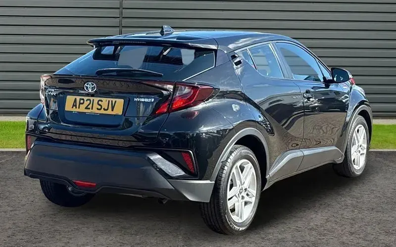 Used Toyota C-HR 122 HP (89 kW) 2023 SUV