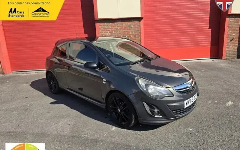 Used Vauxhall Corsa Edition 86 HP (63 kW) 2013 Hatchback